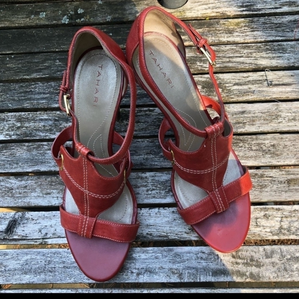 🍒 TAHARI RED "4 STRAP HEELS